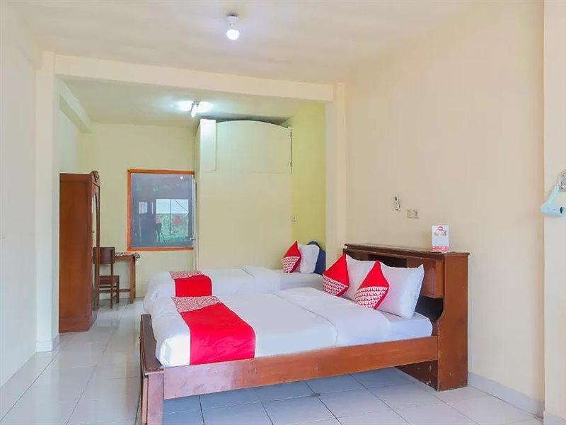 Oyo 1802 Superbedroom Depok Exterior photo